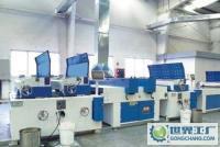 電腦桌、辦公臺(tái)專(zhuān)用UV涂裝設(shè)備——森人機(jī)械助力高效生產(chǎn)